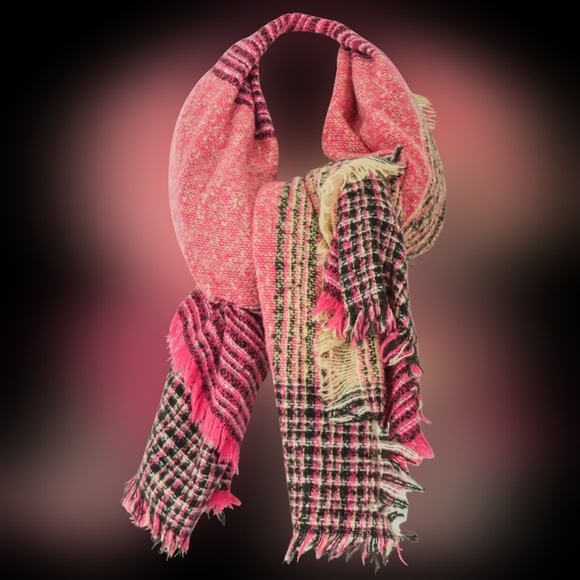 NWT large Hat Attack scarf